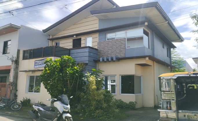 Villa Remedios East in Laguna